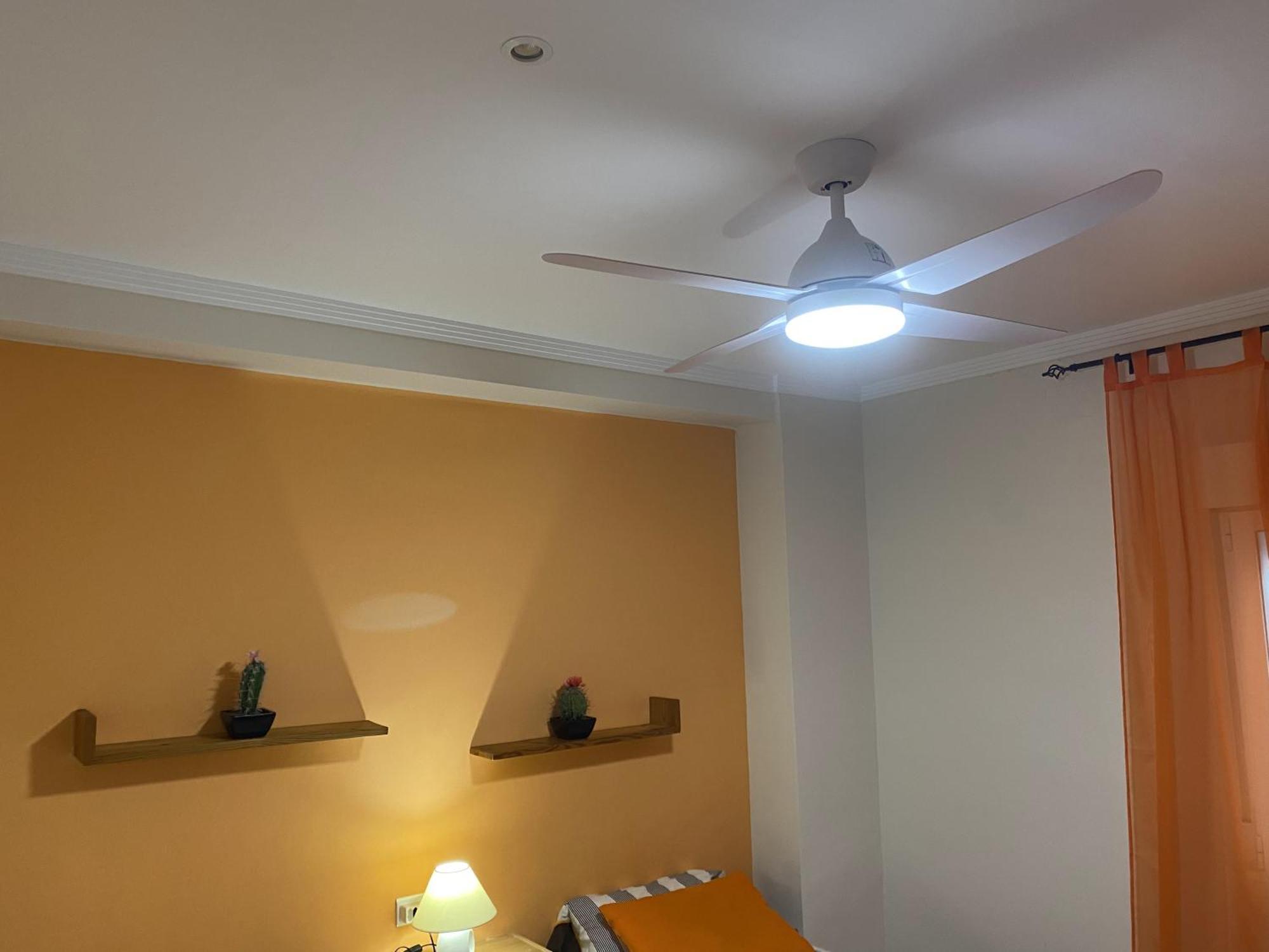Beachfront And Cozy Apartment クリェラ エクステリア 写真